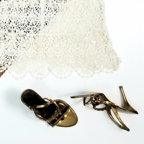 FIND THESE BEAUTIES AND SO MUCH MORE IN MY CLOSET! - Picture 5 of 5